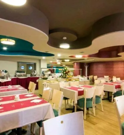 Kraljevi Cardaci Sadikovic Sa Garazom