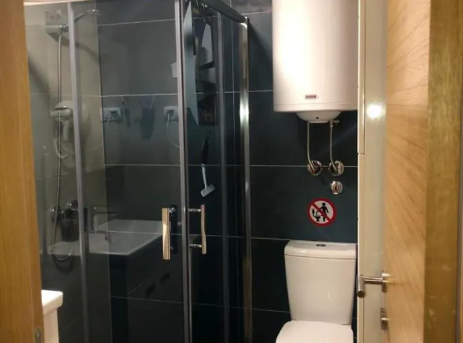 Kraljevi Cardaci Sadikovic Sa Garazom Daire