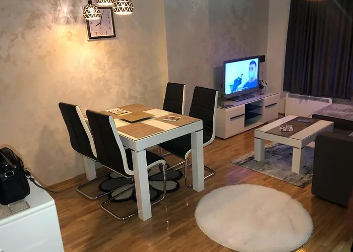 Kraljevi Cardaci Sadikovic Sa Garazom * Kopaonik