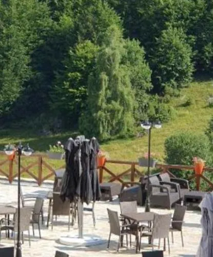 Kraljevi Cardaci Sadikovic Sa Garazom