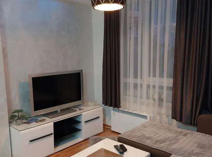 Kraljevi Cardaci Sadikovic Sa Garazom Daire Kopaonik